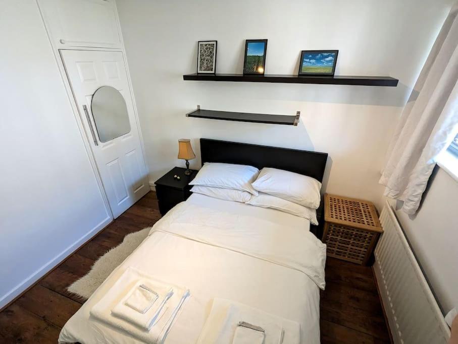 Charming 2-Bed Garden Flat Lejlighed London Eksteriør billede