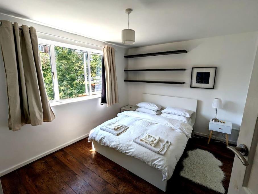 Charming 2-Bed Garden Flat Lejlighed London Eksteriør billede